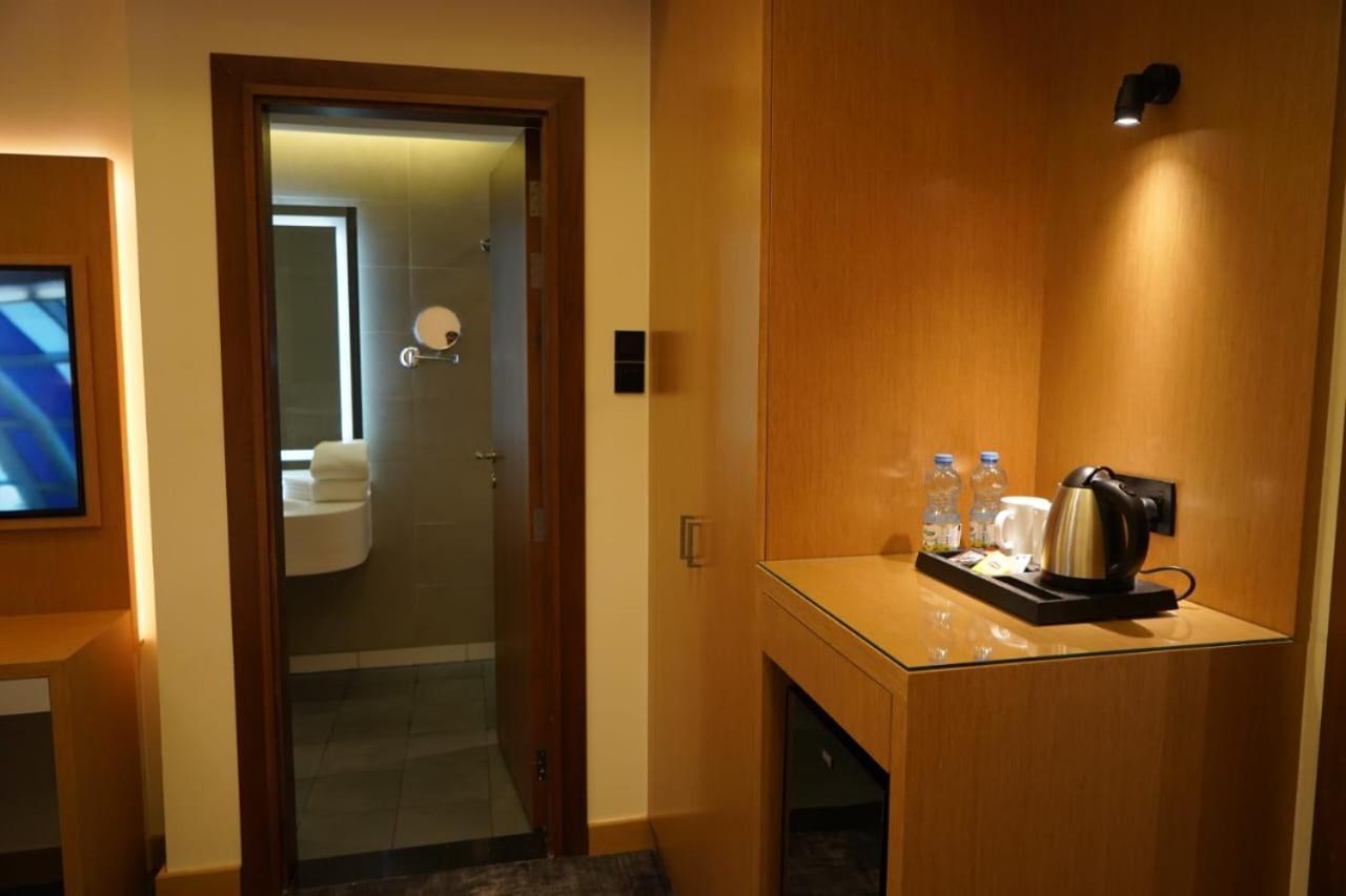 Al Hayat Hotel Sharjah Exterior photo